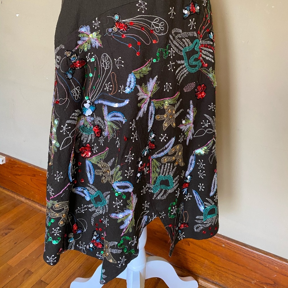 Festive Sequined and embroidered wool skirt. SZ 6